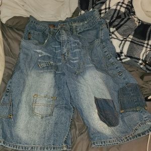 Men's VonDutch below knee shorts